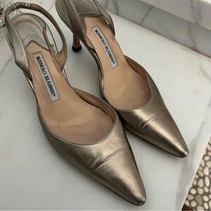 Manolo blahnik sling back kitten heels 39.5